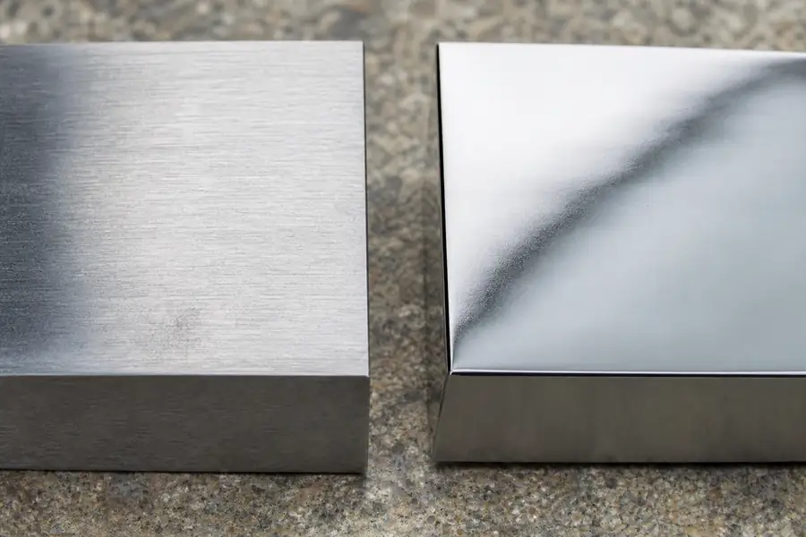Comparing a brushed and a polished tungsten surface under raking light